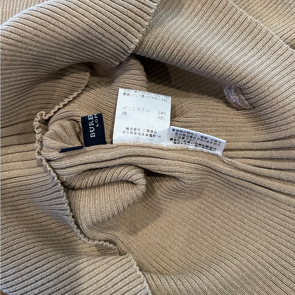 Burberry Stretchy Ribbed Knit Top (Excellent Condition) - Picture 8 of 16